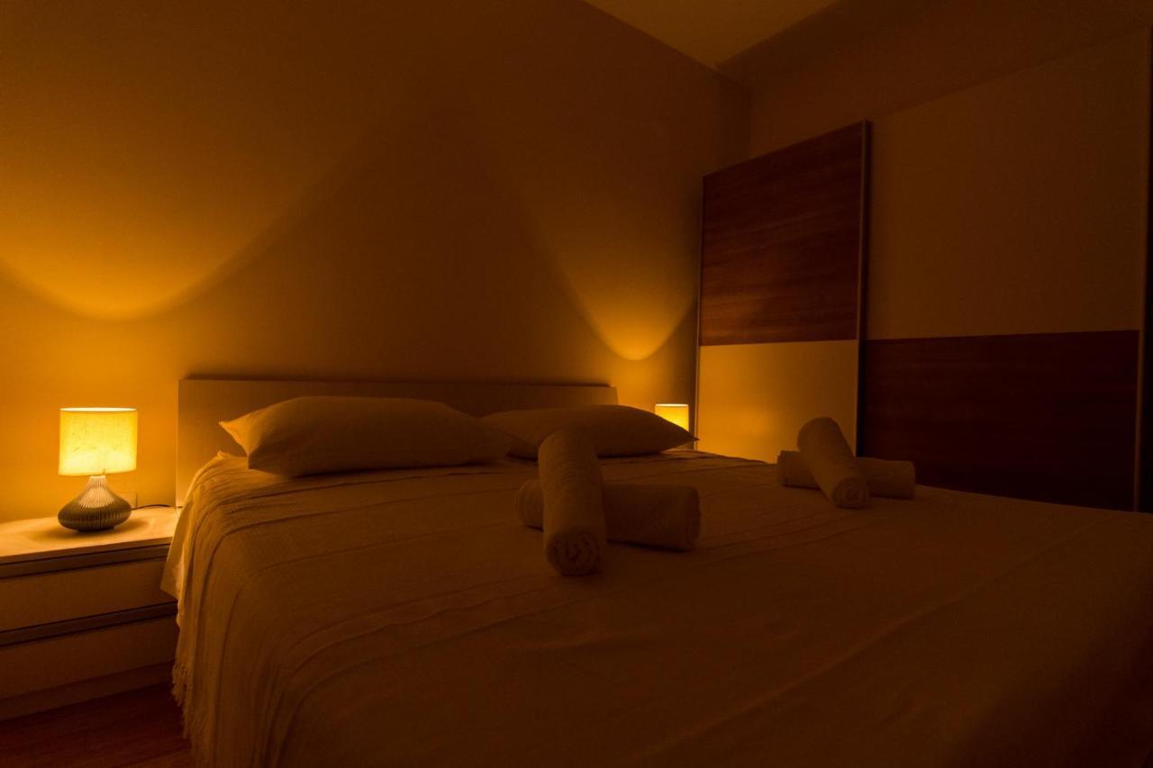 Villa Relax - Beautiful Apartment With Heated Saltwater Pool & Jacuzzi คาชเตลา ภายนอก รูปภาพ